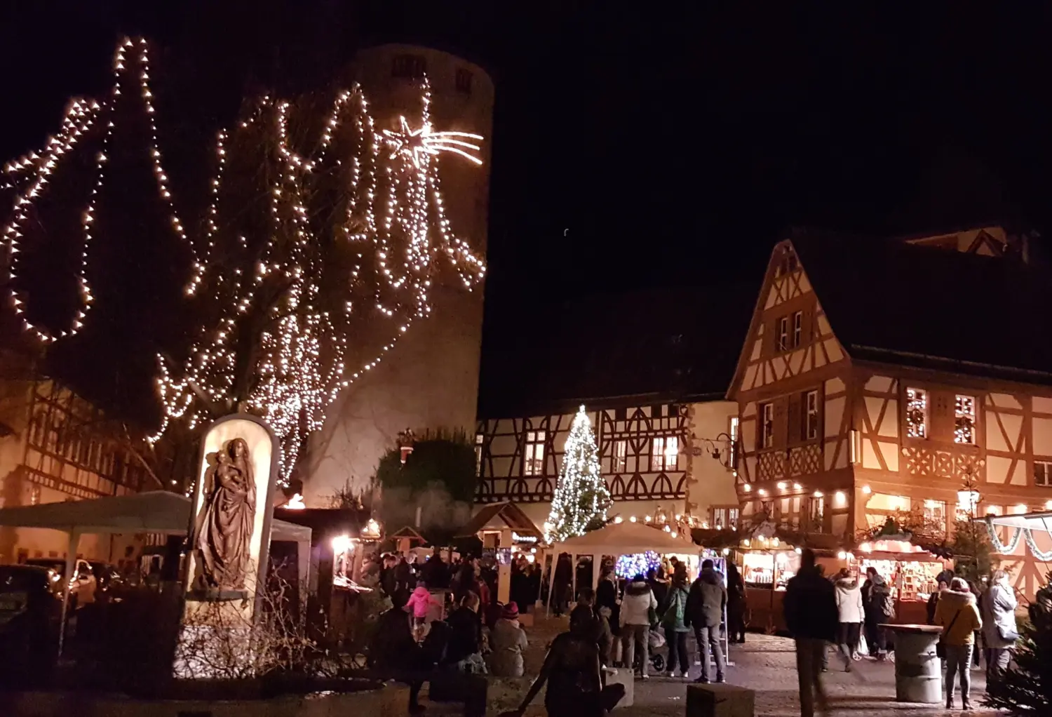 872 39 Schlossweihnacht Stadt Tauberbischofsheim 3 31 10 2024 Tokarczyk Weronika