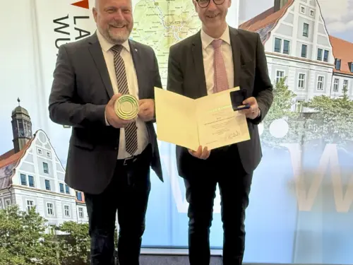 Goldene Verdienstmedaille für OB Christian Schuchardt by Dagmar Hofmann 7