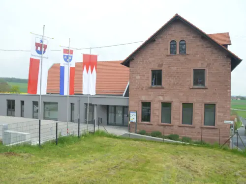 2022 05 Bürgerhaus Glasofen quer 2