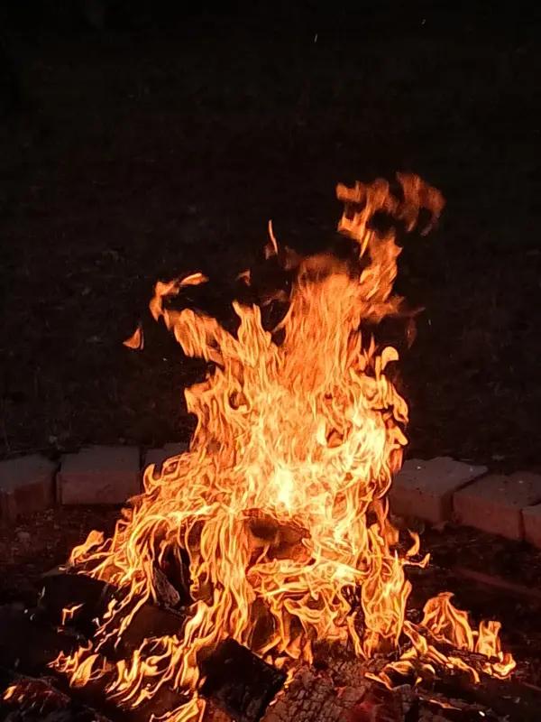 Foto Stephan Kneitz Gemütliches Lagerfeuer am Bistro