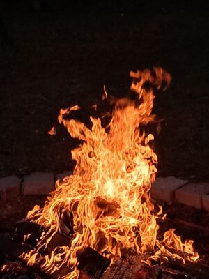 Foto Stephan Kneitz Gemütliches Lagerfeuer am Bistro
