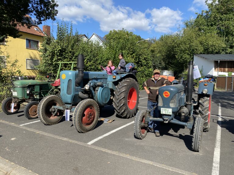 Schleppertreffen in Greußenheim am Tag der Deutschen Einheit